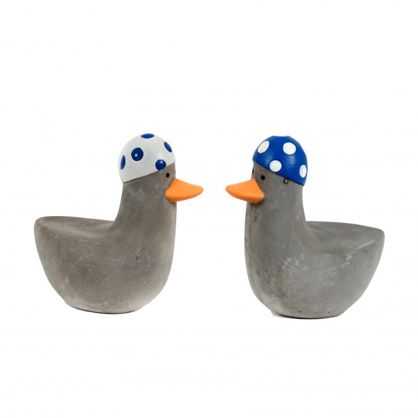 Zement Deko-Ente sitzend 11x6x11cm mit Badehaube,blau-weiß & weiß-blau