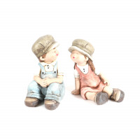 Garten-Kinder,Laura&Peter sitzend & küssend,2Mod sort,43xh39cm,Magnesia Garten-Kinder,Laura&Peter sitzend & küssend,2Mod sort,43xh39cm,Magnesia